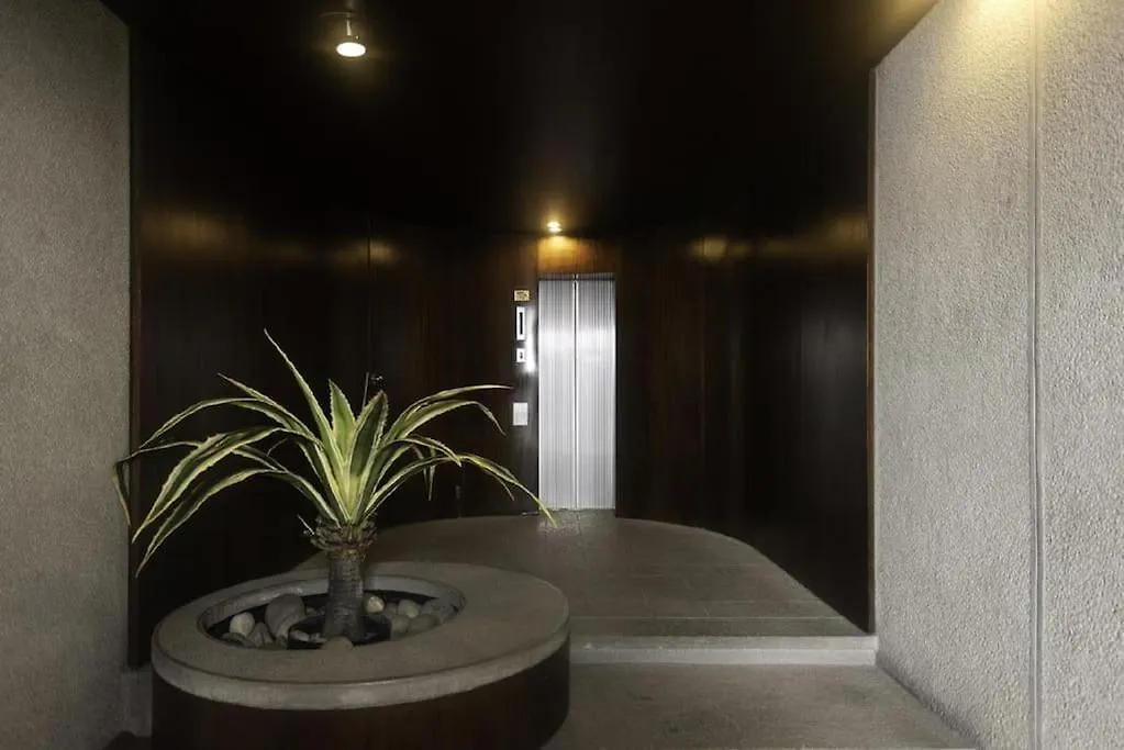 Osti 3 Beautifully Furnished Apartment Milan